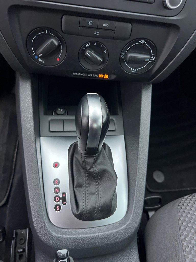 Used 2011 Volkswagen Jetta Sedan image 30