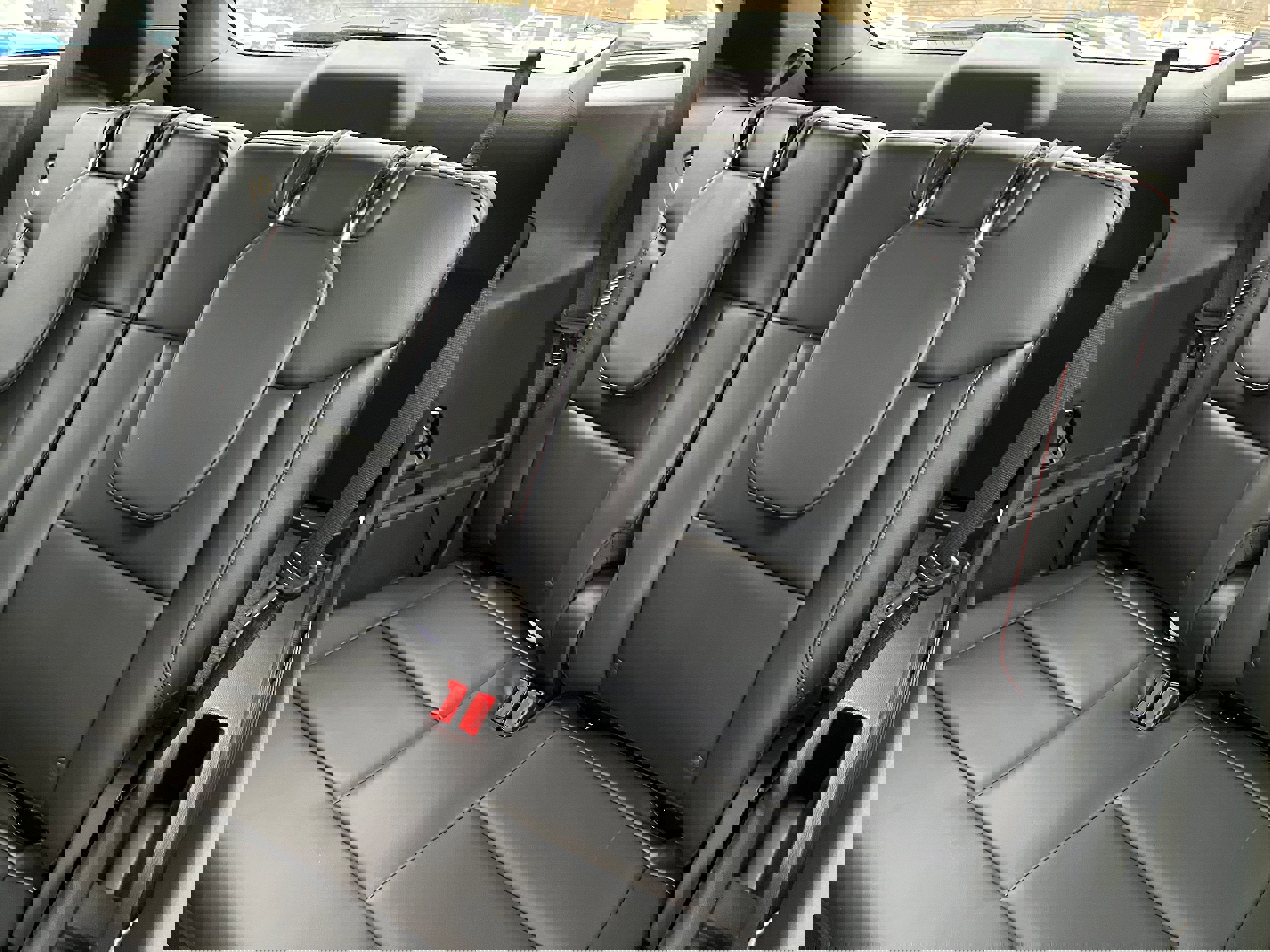 New 2026 Ford Explorer ST-Line w/ ST-Line Street Pack image 13