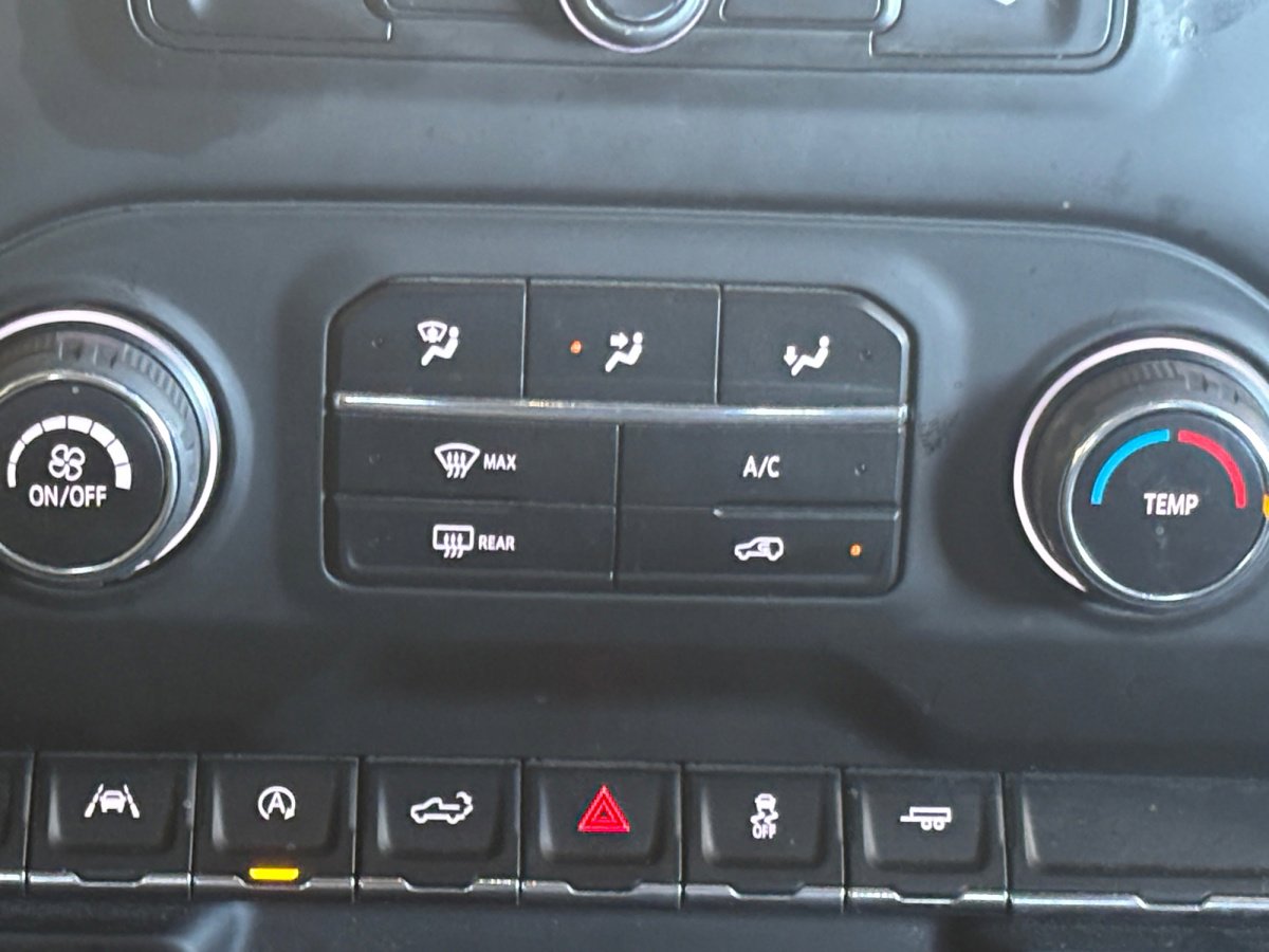 Used 2023 Chevrolet Silverado 1500 Custom w/ LPO, Dark Essentials Package image 4