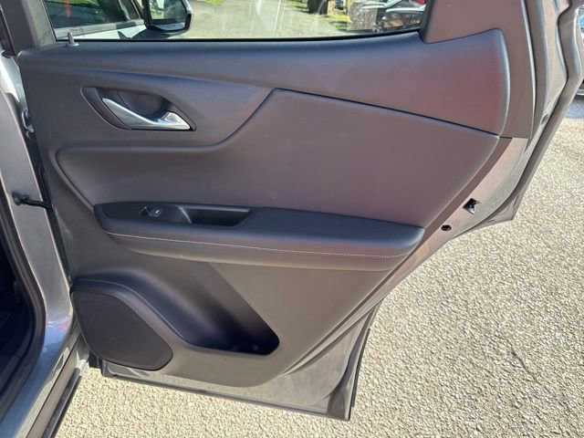 Used 2025 Chevrolet Blazer LT FWD image 22