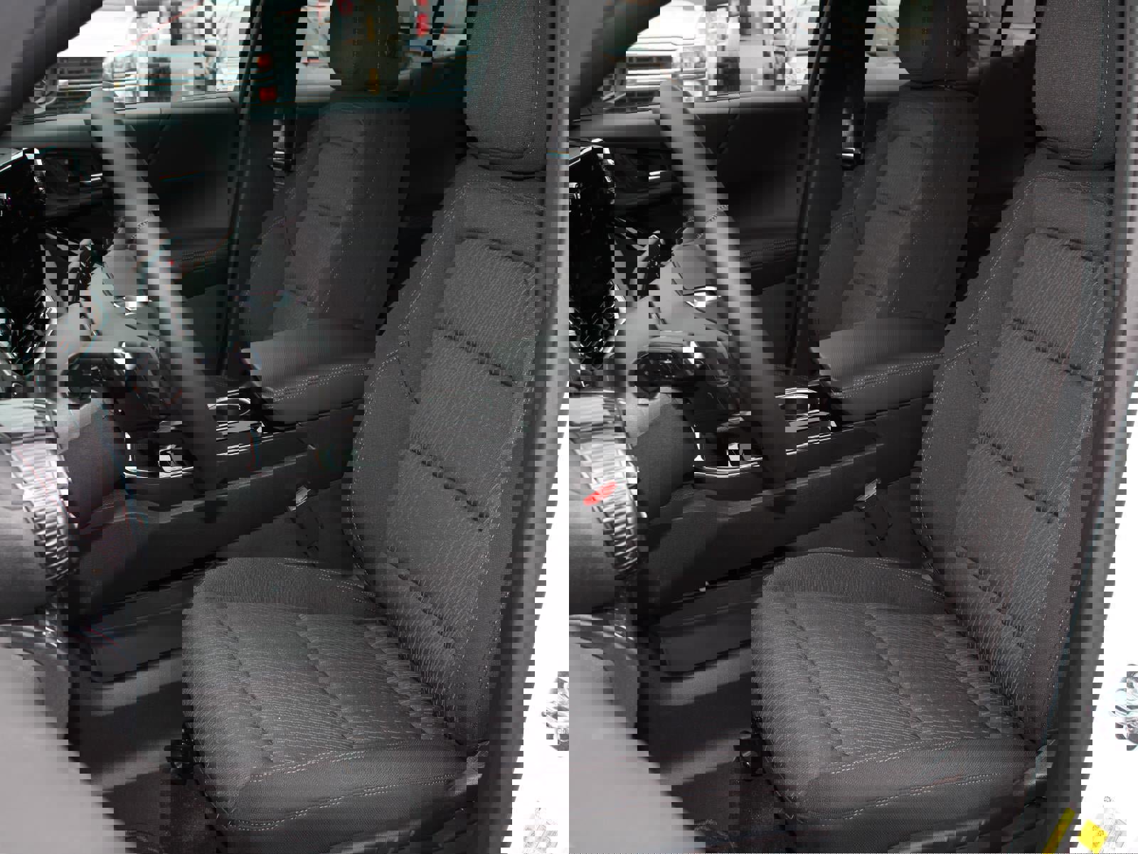 New 2026 Chevrolet Equinox LT image 15