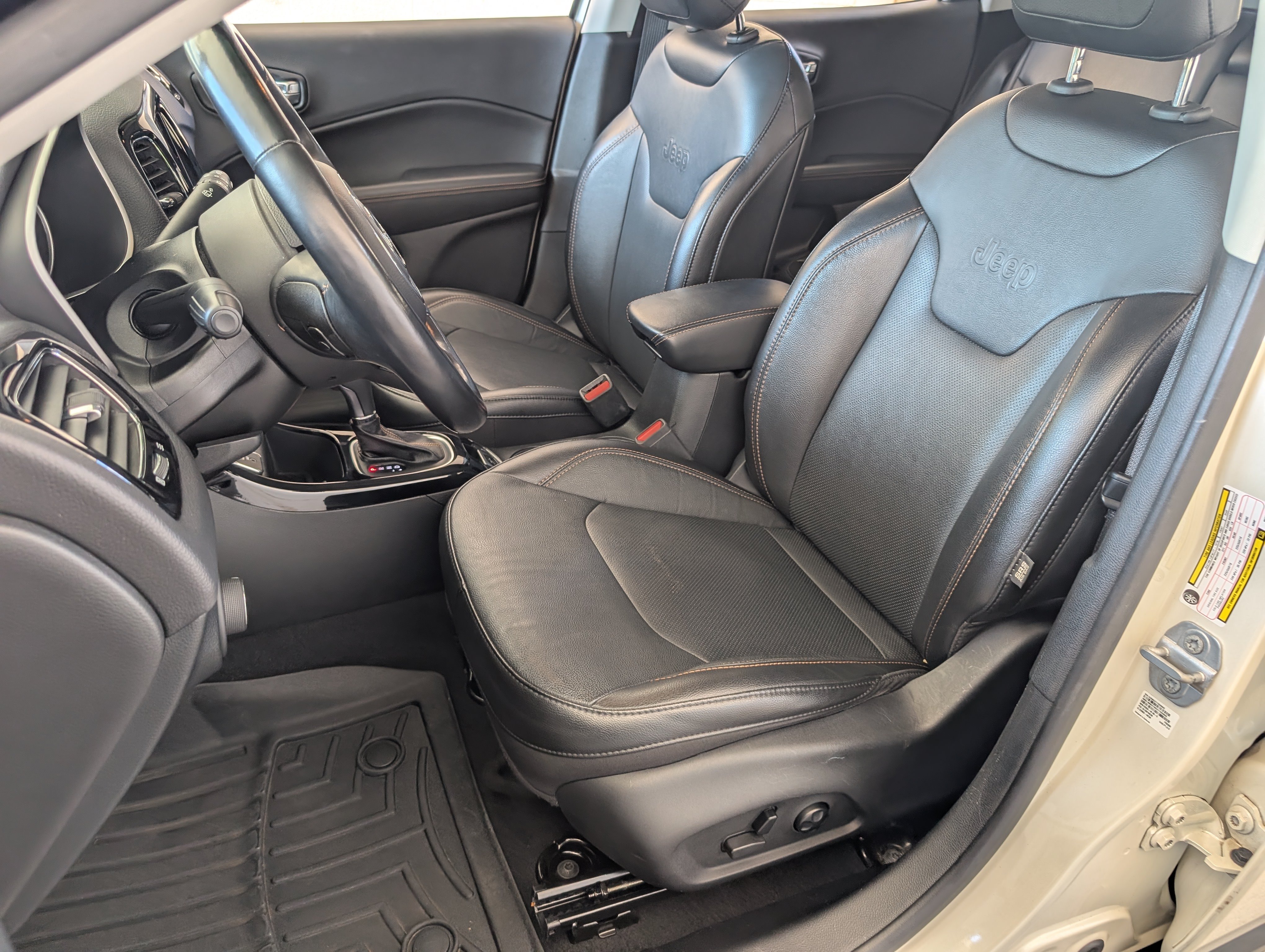 Used 2021 Jeep Compass Limited FWD image 16