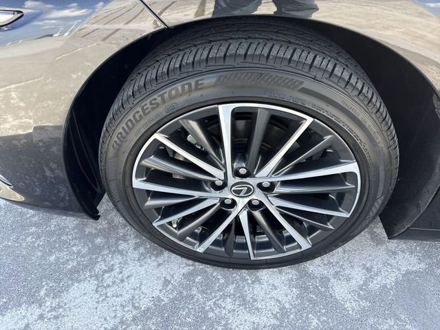 Certified 2023 Lexus ES 350 w/ Premium Package FWD image 10