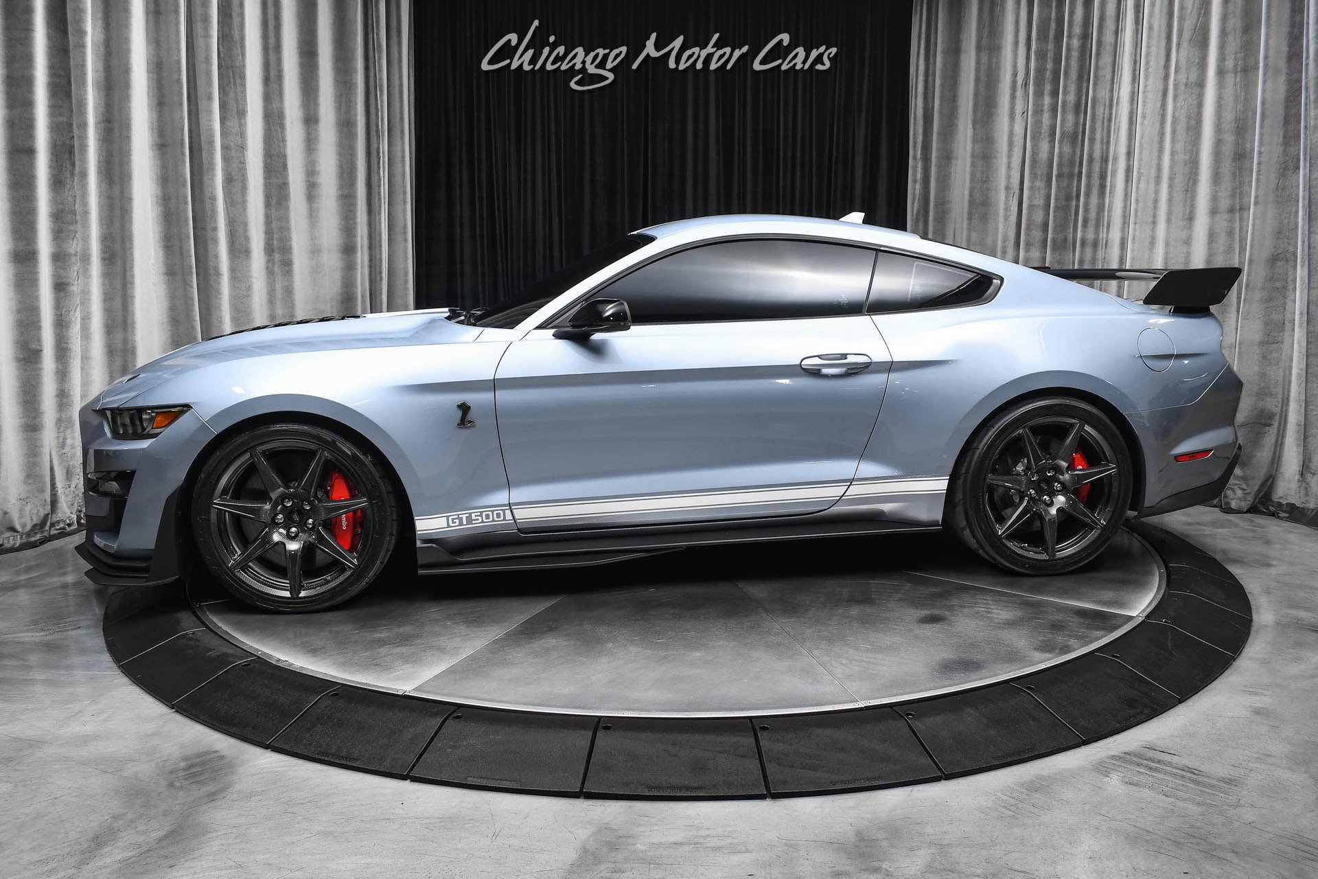 Used 2022 Ford Mustang Shelby GT500 w/ Carbon Fiber Track Pack RWD video 1