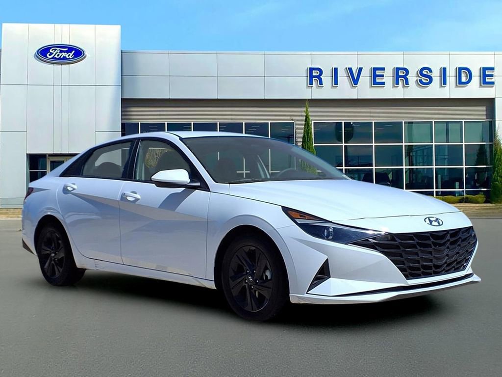 Used 2023 Hyundai Elantra SEL