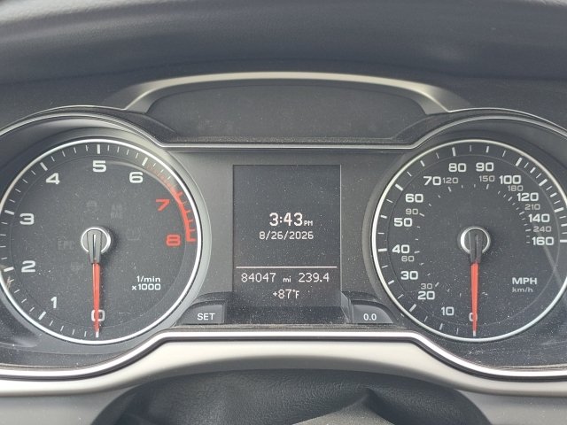 Used 2013 Audi A4 Premium w/ Convenience Pkg AWD/4WD image 16