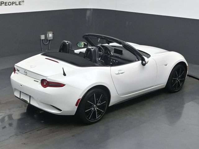 Used 2024 MAZDA MX-5 Miata Grand Touring w/ Weather Package RWD image 39