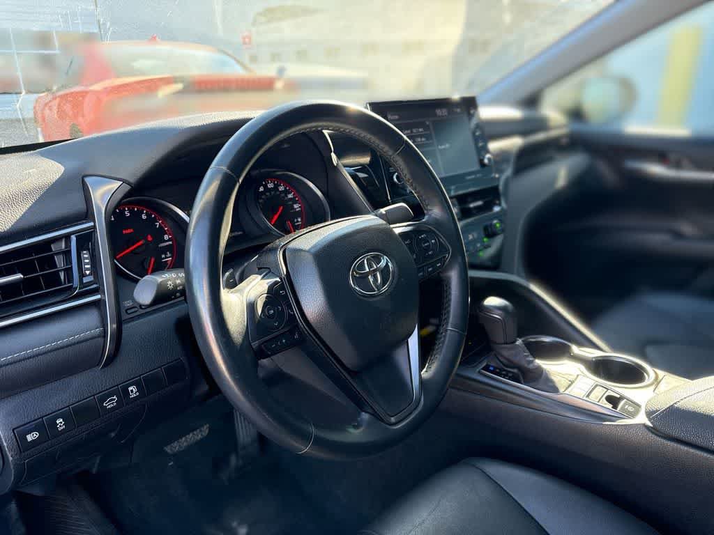 Used 2024 Toyota Camry XSE FWD image 2