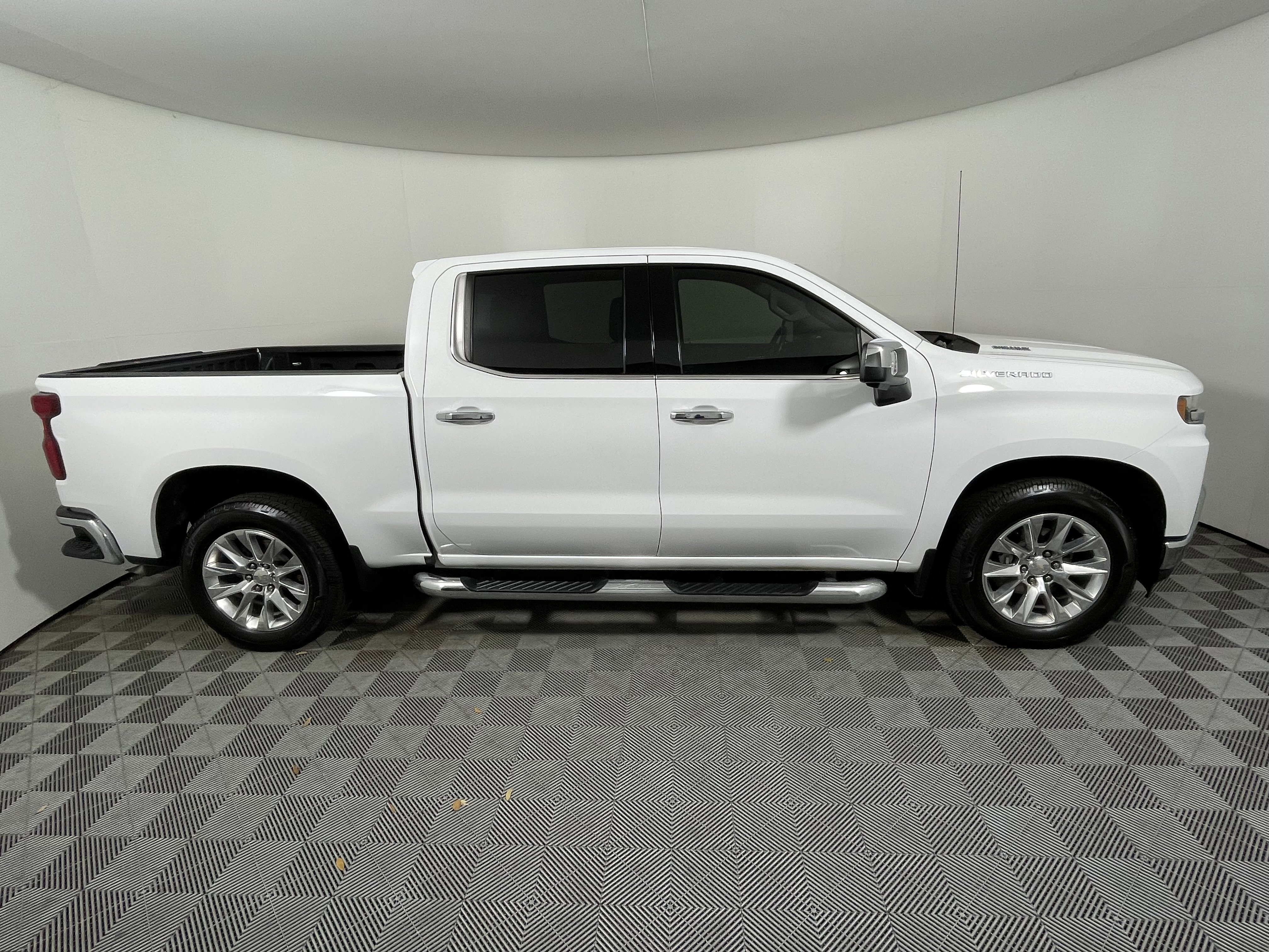 Used 2021 Chevrolet Silverado 1500 LTZ image 6