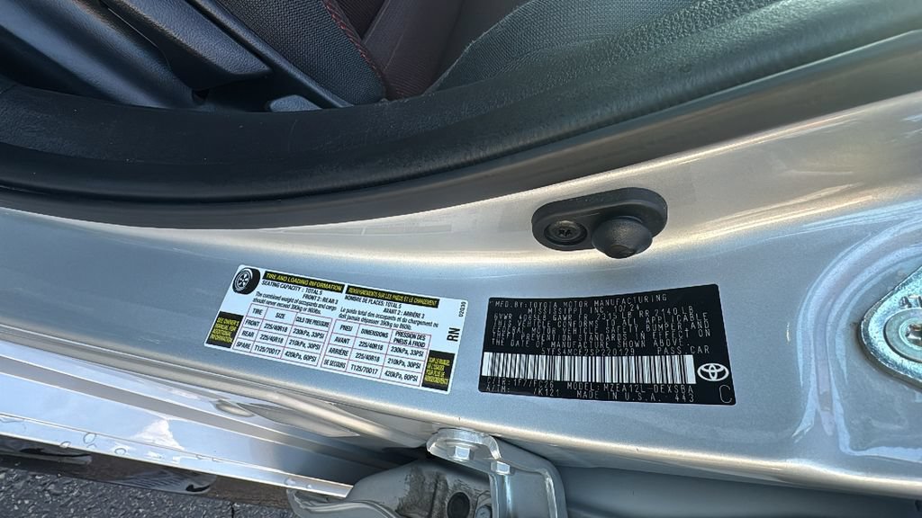 Used 2025 Toyota Corolla SE FWD image 32