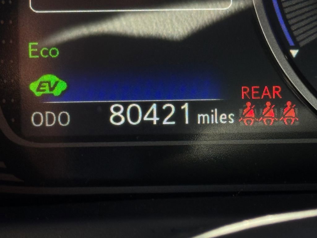 Used 2023 Lexus UX 250h FWD image 3