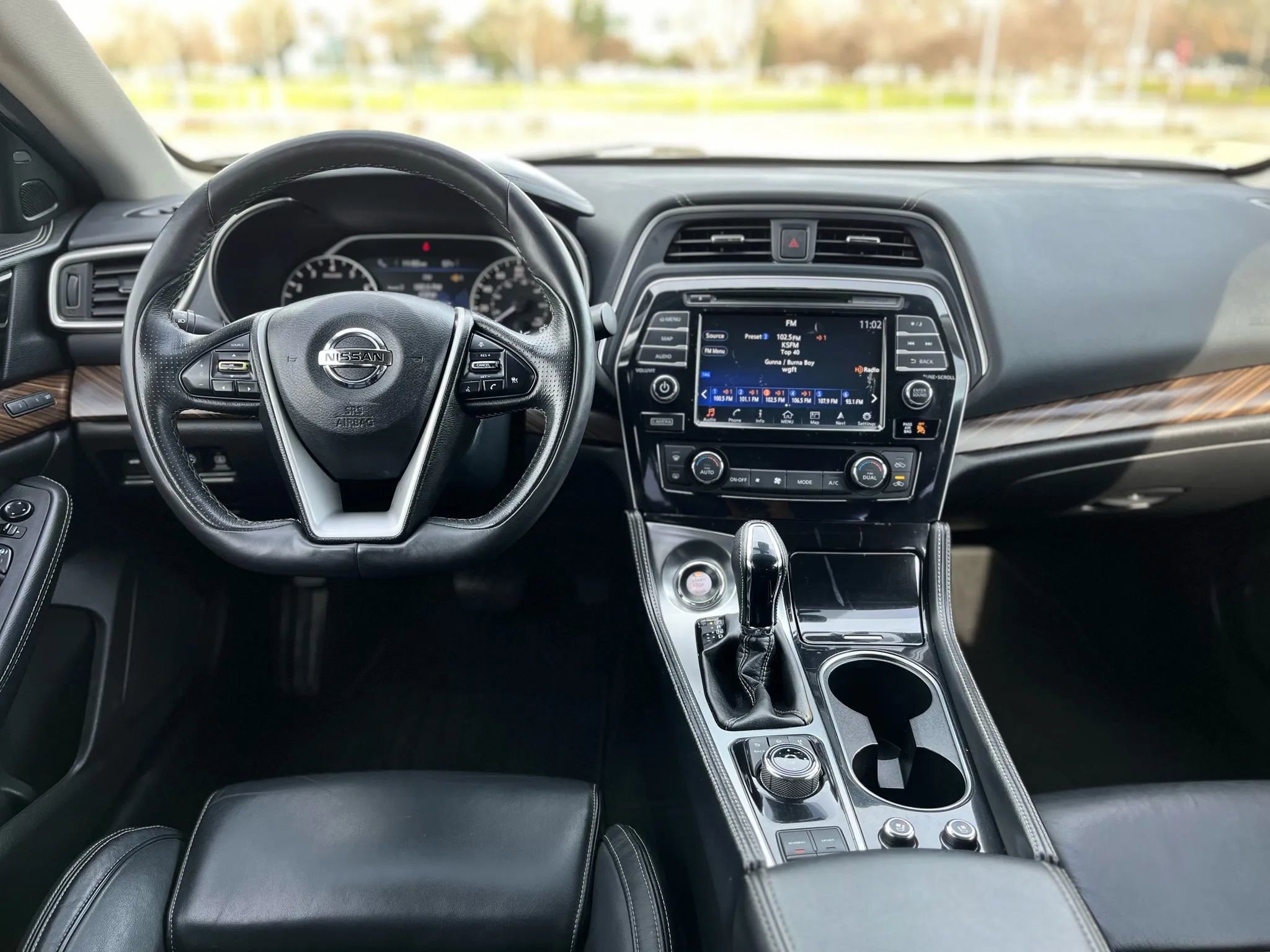 Used 2016 Nissan Maxima Platinum w/ Interior Lighting Package image 14