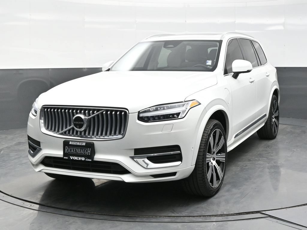 Used 2024 Volvo XC90 T8 Plus w/ Protection Package Premier AWD/4WD image 2
