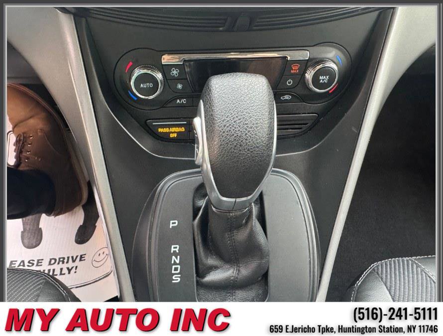 Used 2016 Ford Escape SE w/ SE Chrome Package AWD/4WD image 18