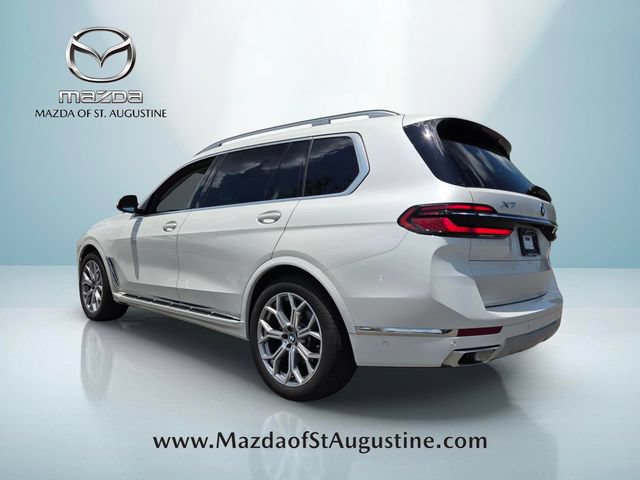 Used 2025 BMW X7 xDrive40i w/ Premium Package AWD/4WD image 3