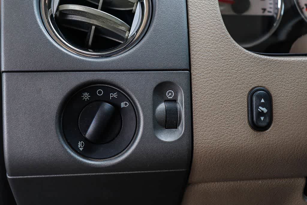 Used 2005 Ford F150 XL RWD image 24