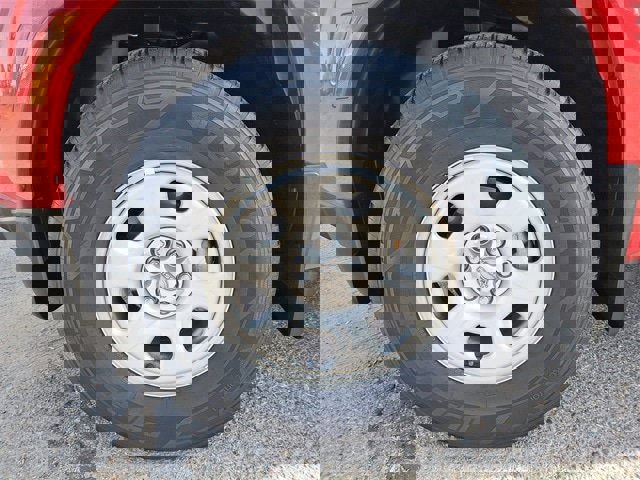 Used 2022 Nissan Frontier S w/ Technology Package image 30