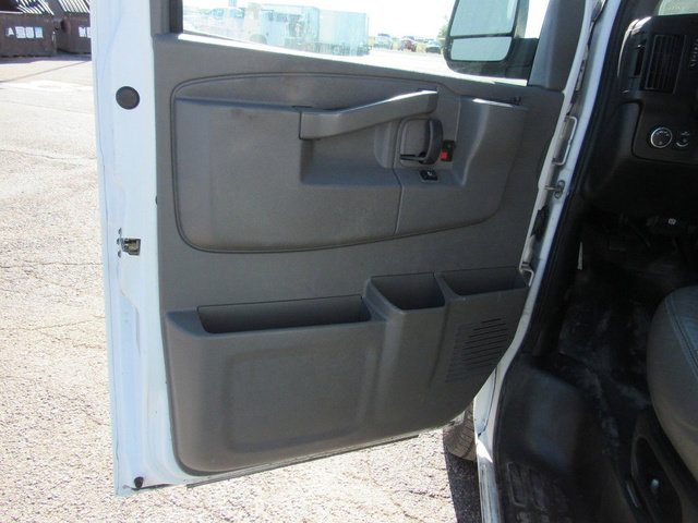 Used 2018 Chevrolet Express 2500 w/ Driver Convenience Package RWD image 24