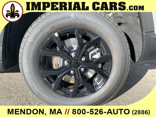 New 2025 Jeep Grand Cherokee L Altitude image 8