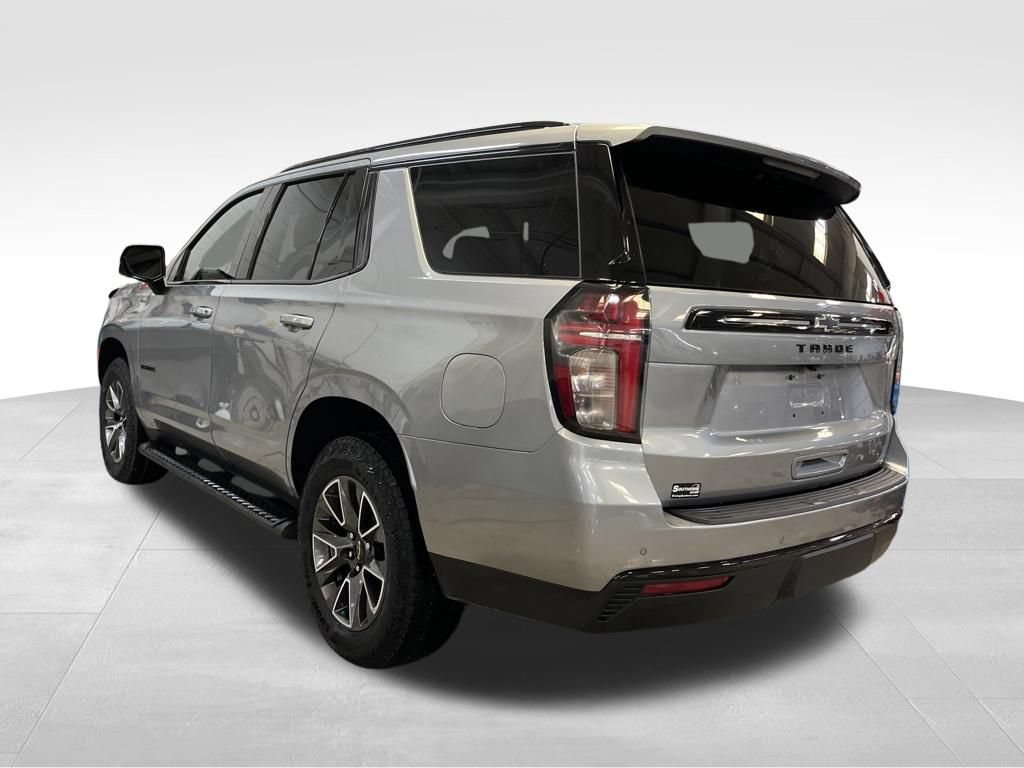 Used 2024 Chevrolet Tahoe Z71 w/ Luxury Package AWD/4WD image 3