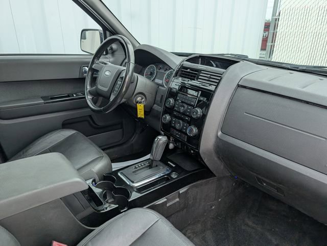 Used 2010 Ford Escape Limited AWD/4WD image 26