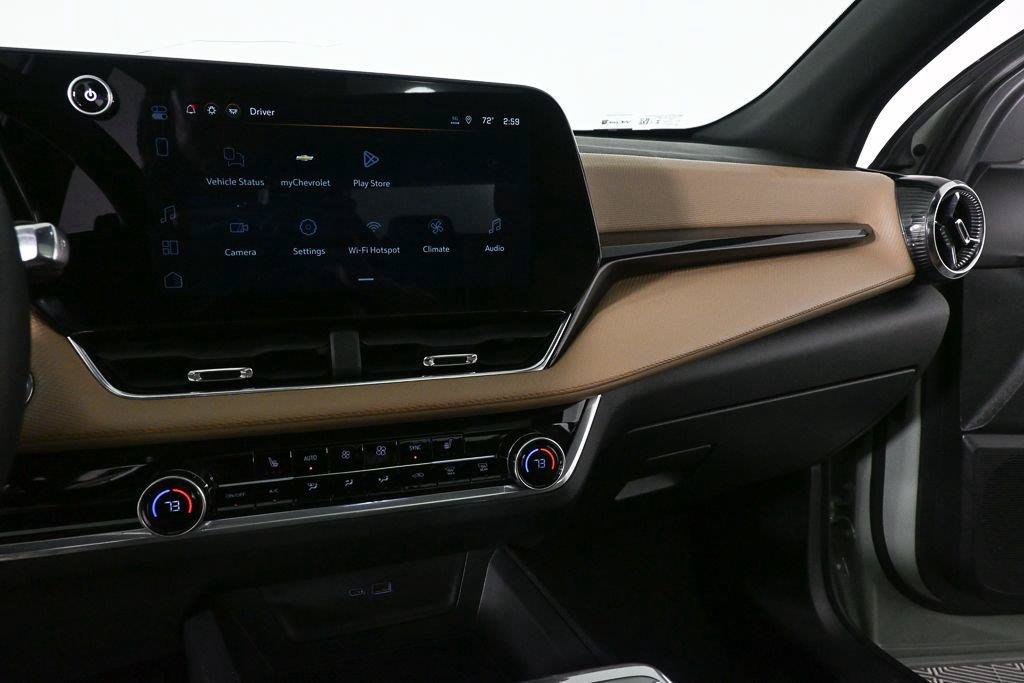 Used 2026 Chevrolet Equinox ACTIV w/ Safety and Technology Package AWD/4WD image 11