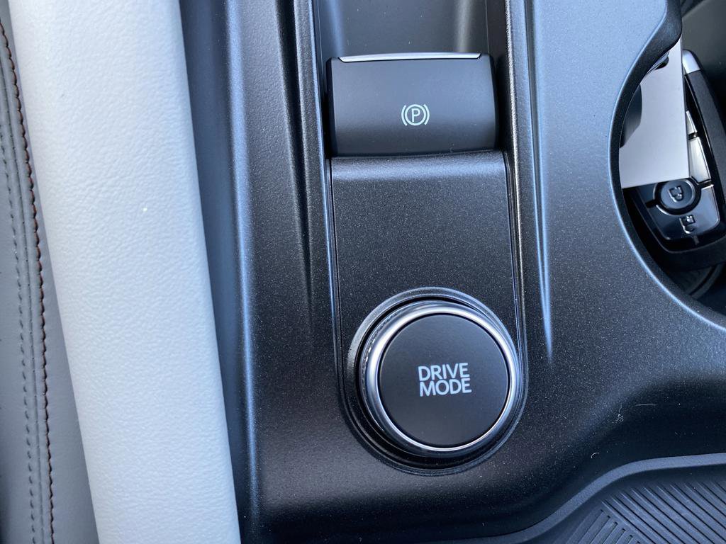 New 2026 Ford Explorer Active w/ Active Comfort Package image 28