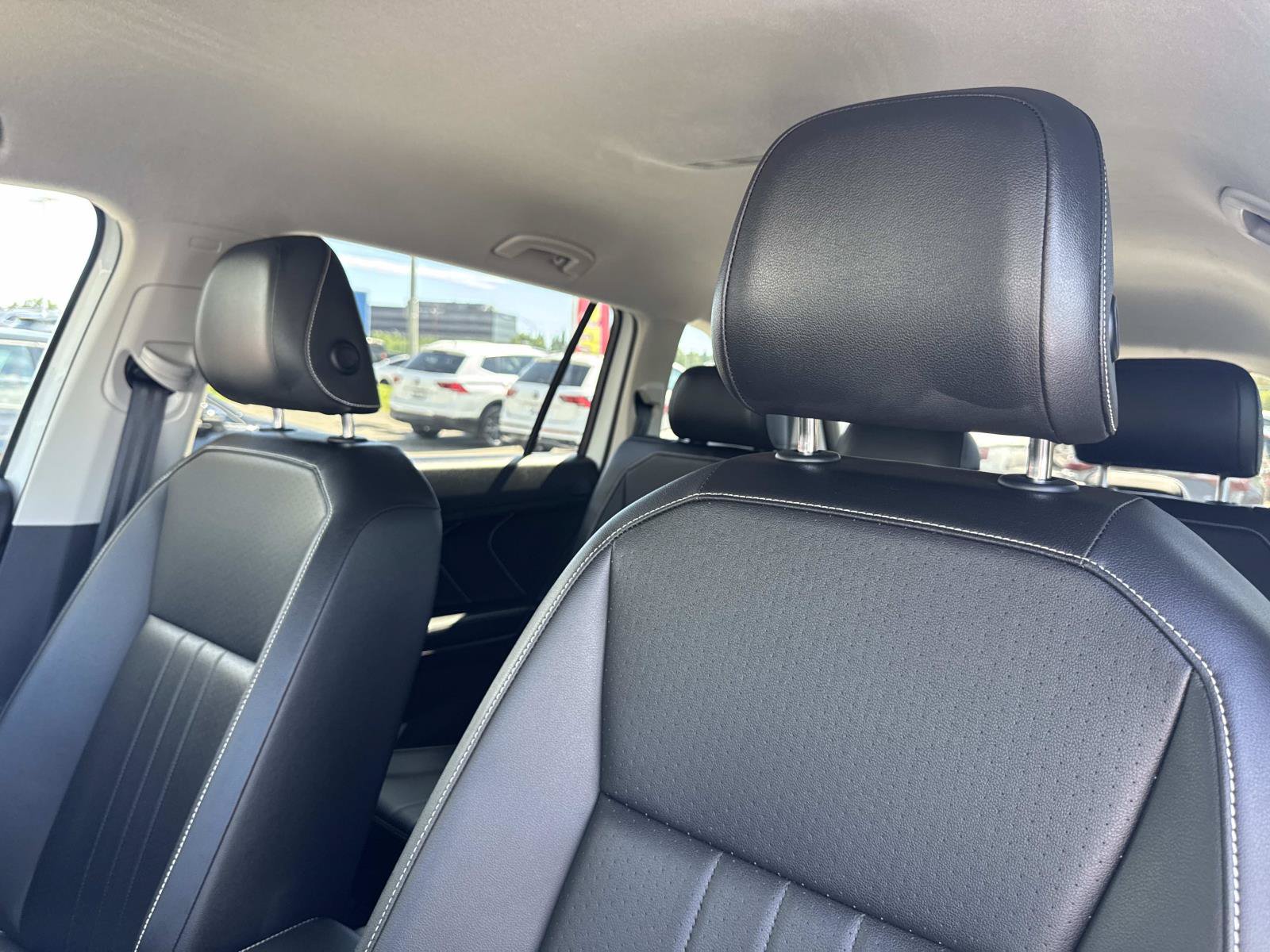 Certified 2023 Volkswagen Tiguan SE FWD image 23