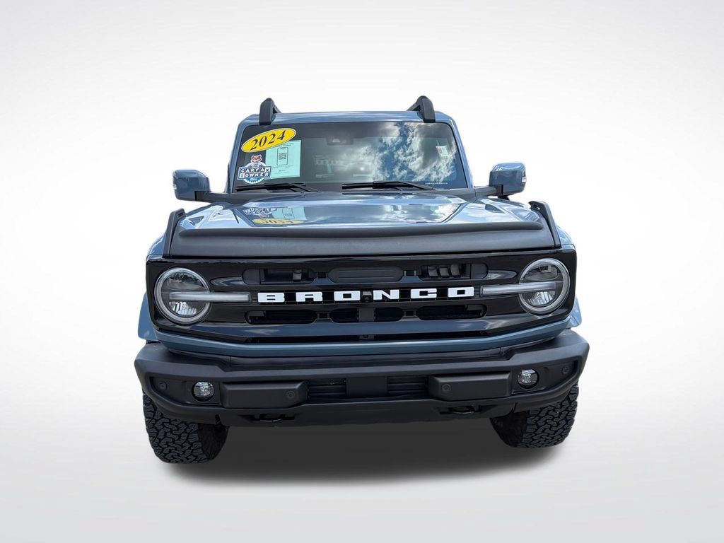 Used 2024 Ford Bronco Outer Banks AWD/4WD image 2