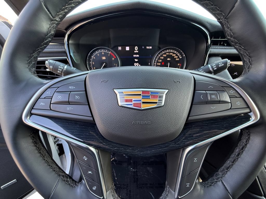 Used 2025 Cadillac XT5 Premium Luxury w/ Technology Package AWD/4WD image 15