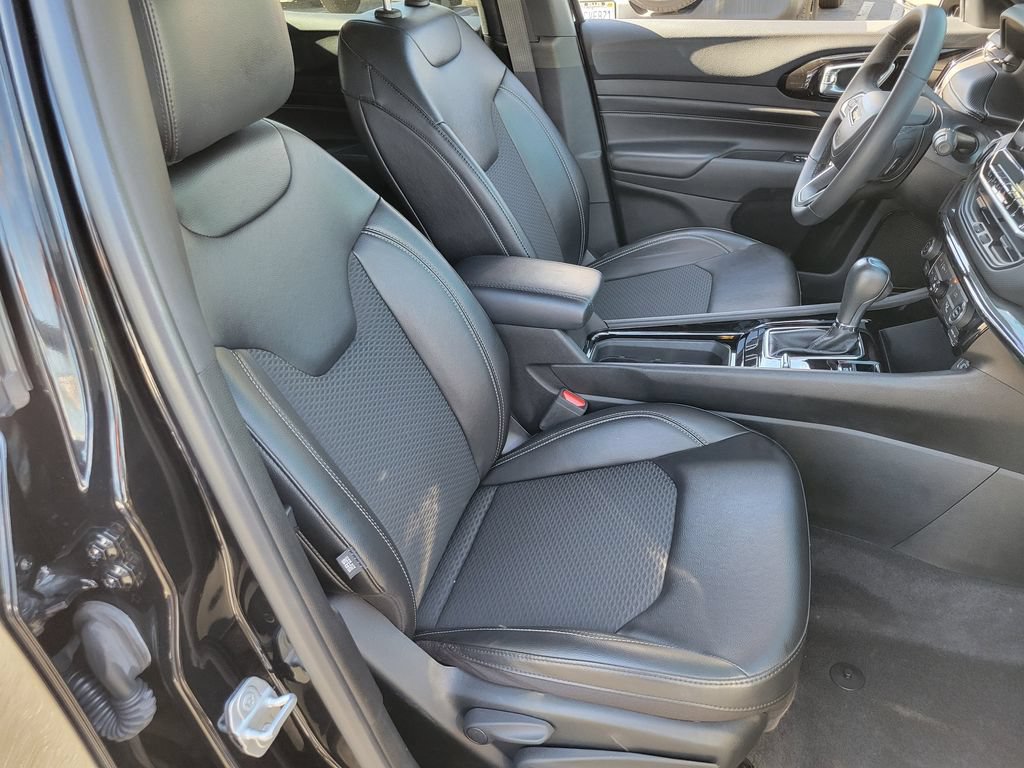 Used 2023 Jeep Compass Latitude AWD/4WD image 17