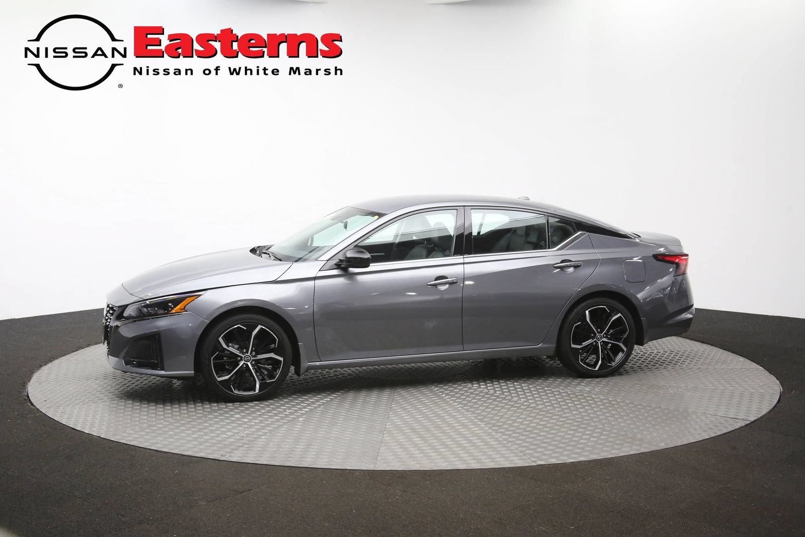 Used 2024 Nissan Altima 2.5 SR FWD image 52