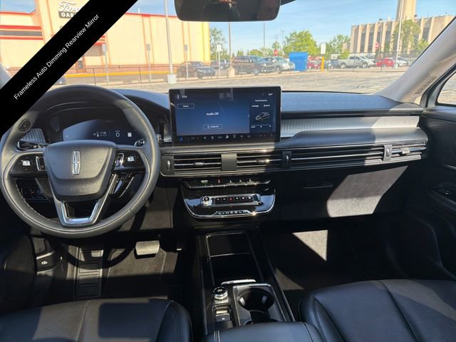 Used 2024 Lincoln Corsair AWD w/ Equipment Group 101A image 17