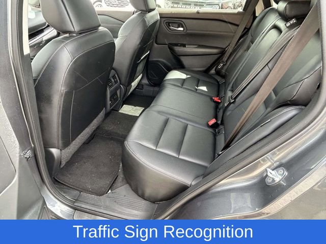 Used 2023 Nissan Rogue SL w/ SL Premium Package image 9