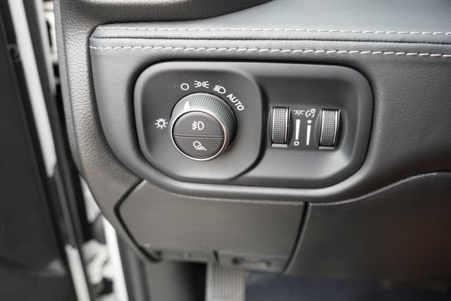 Certified 2025 RAM 3500 Limited AWD/4WD image 28
