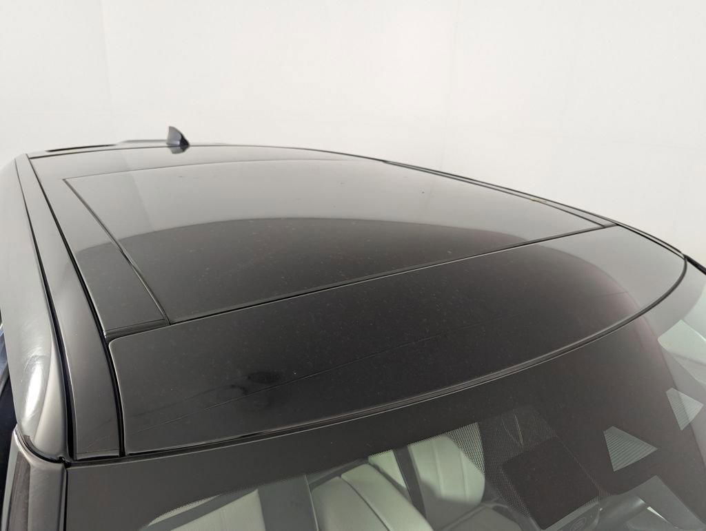 Used 2023 Land Rover Range Rover Velar S image 25