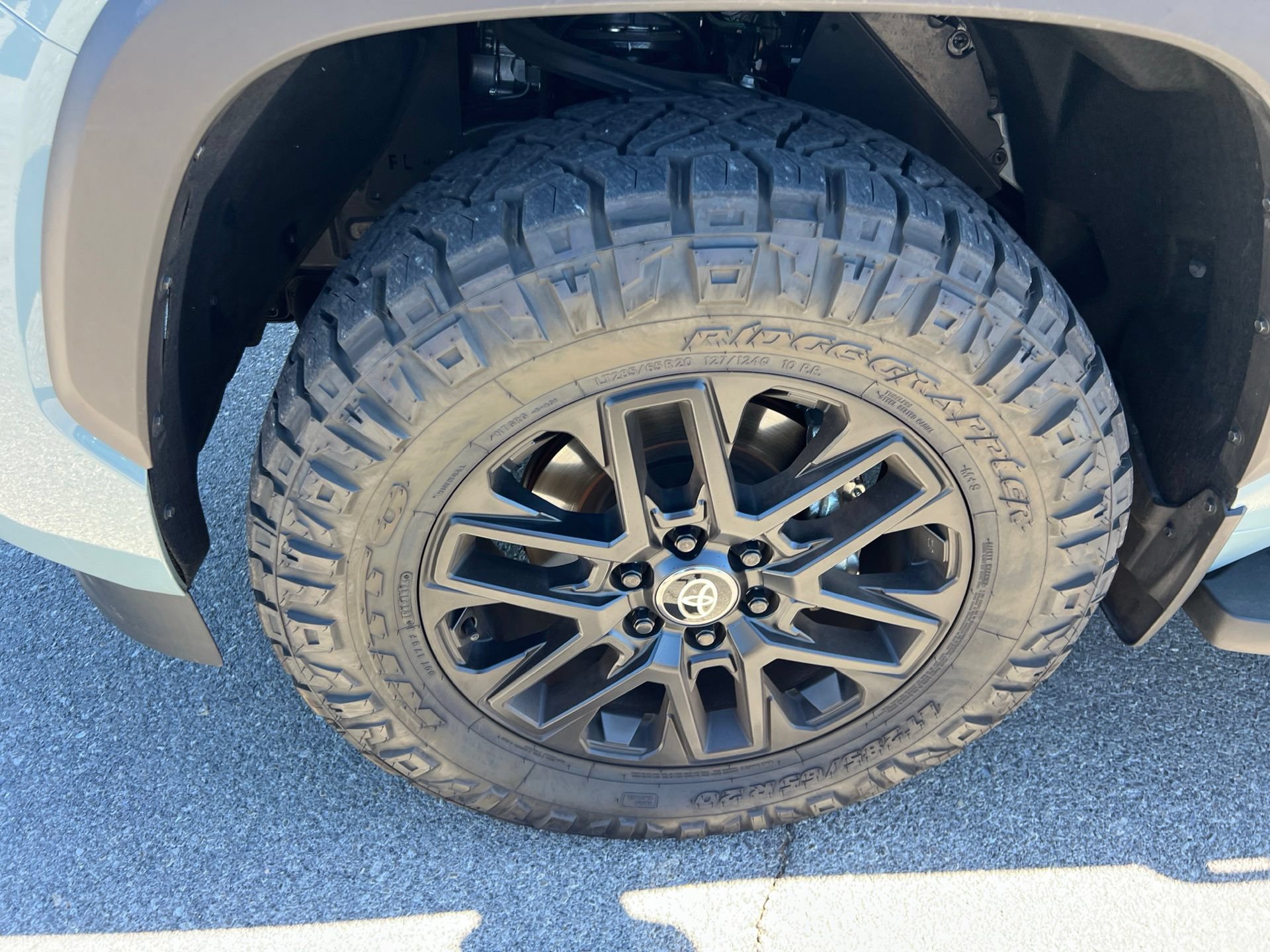 Used 2025 Toyota Sequoia Limited AWD/4WD image 16