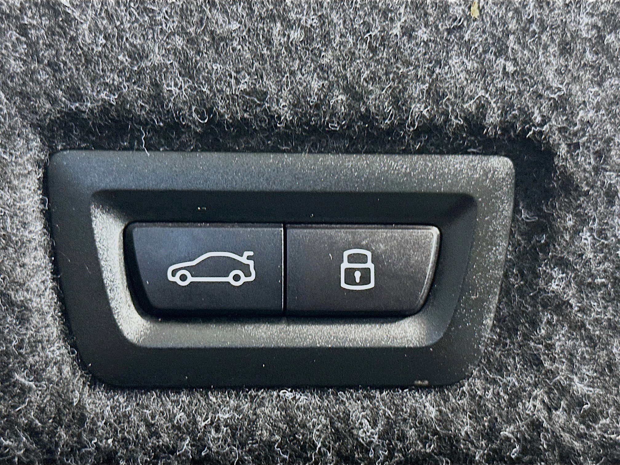 Used 2024 BMW 530i image 32