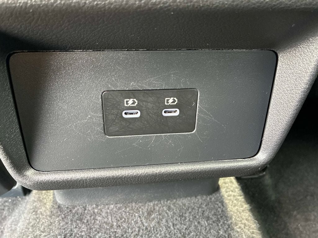 Used 2025 Nissan Rogue SV AWD/4WD image 16