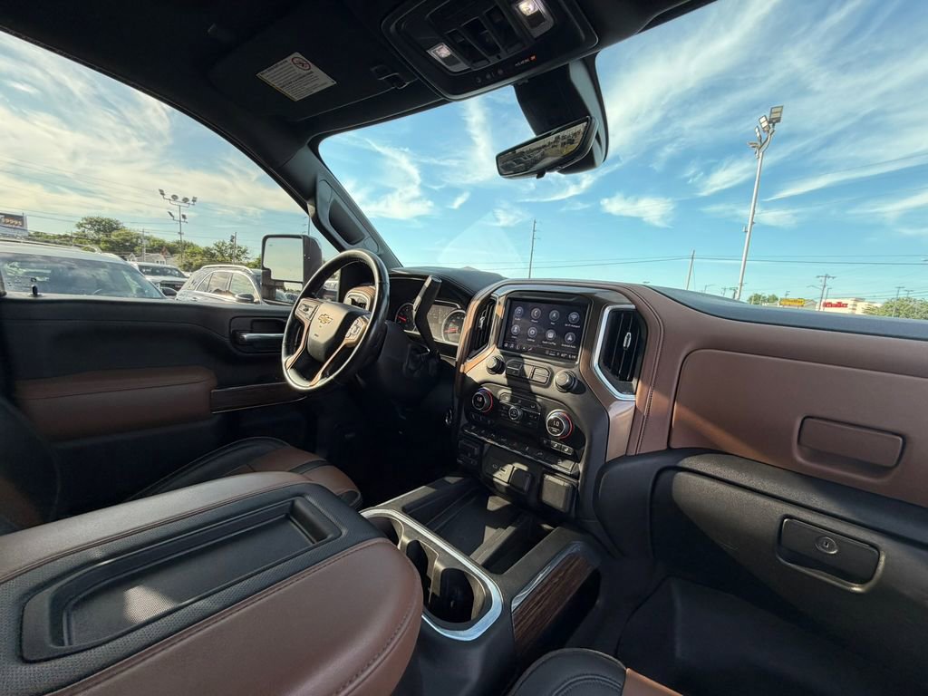 Used 2021 Chevrolet Silverado 2500 High Country w/ Technology Package AWD/4WD image 20