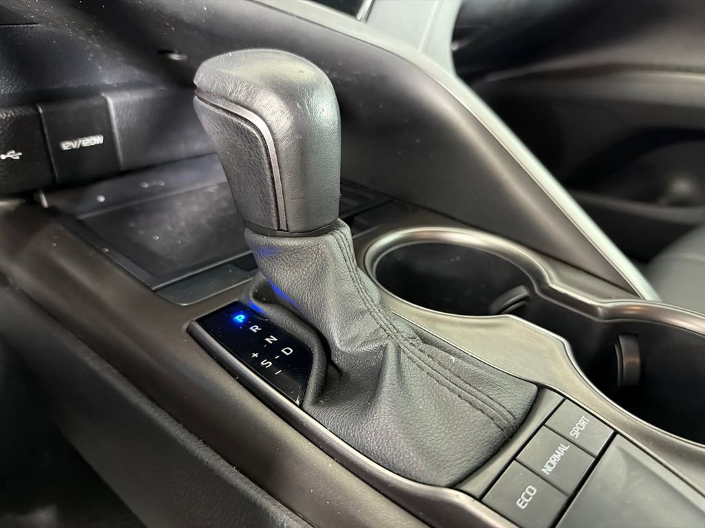 Used 2023 Toyota Camry SE image 30
