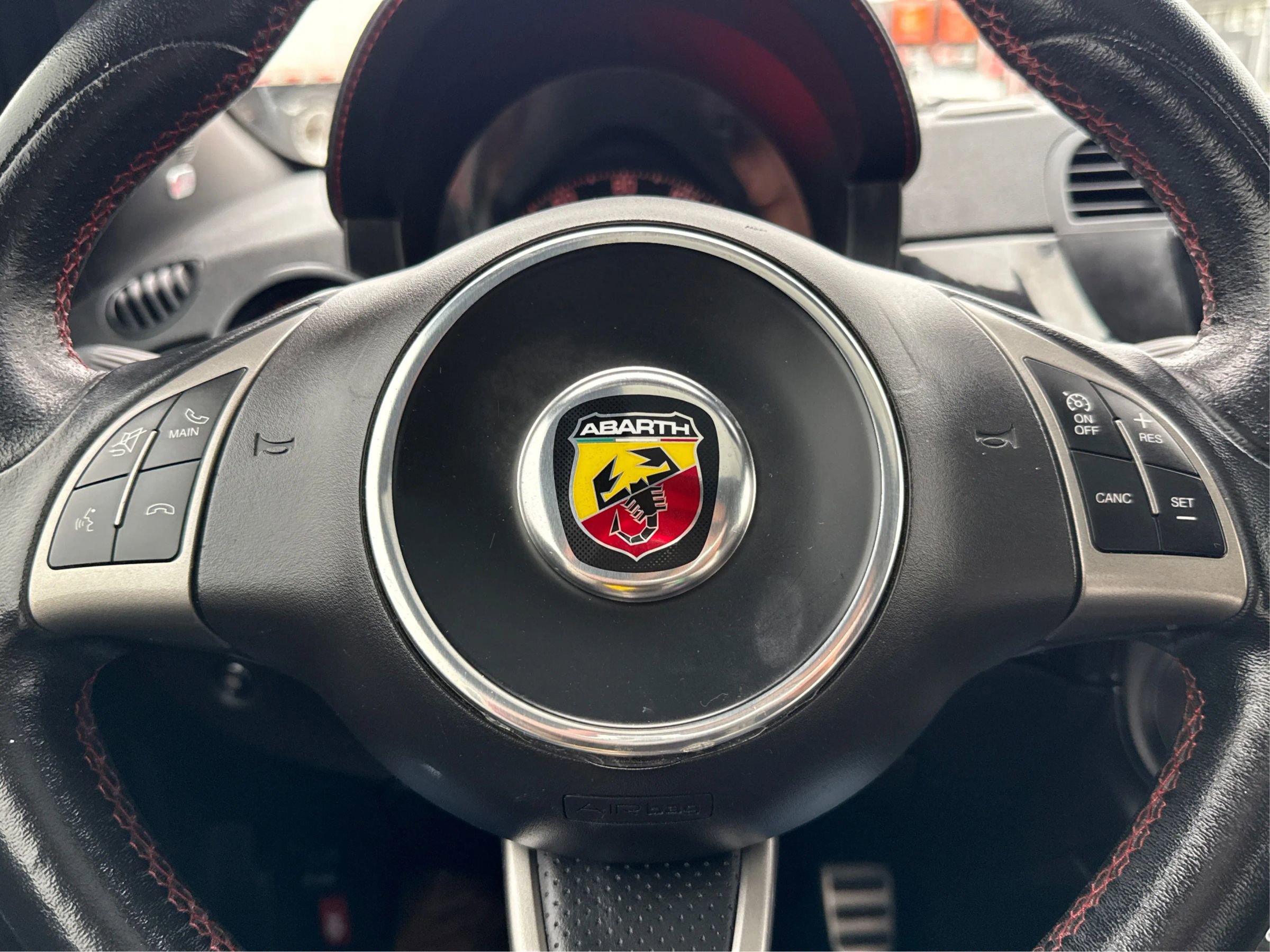 Used 2013 FIAT 500 Abarth w/ Comfort/Convenience Group image 18