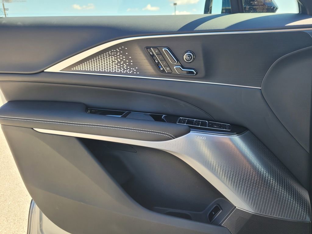 New 2026 Cadillac Lyriq V image 23