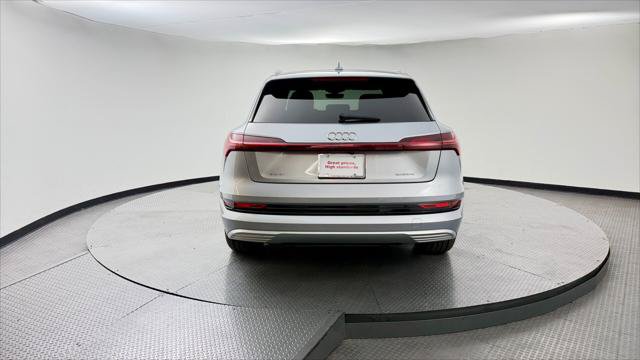 Used 2022 Audi e-tron Premium AWD/4WD image 7