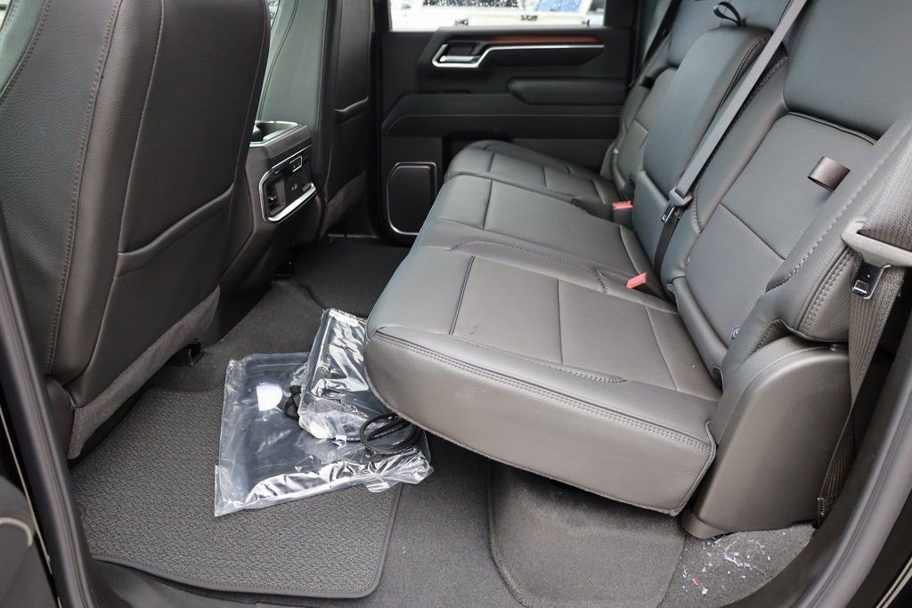 New 2026 GMC Sierra 3500 Denali w/ Technology Package image 17