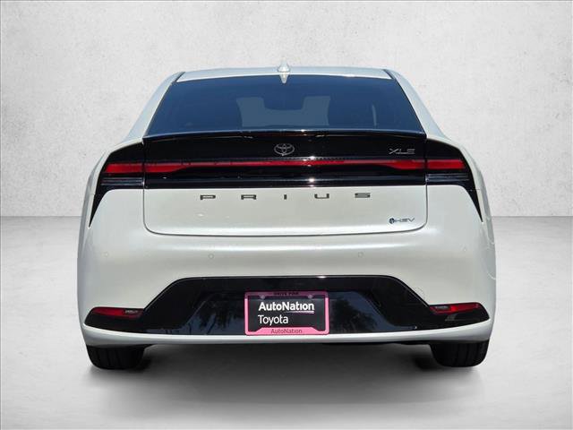Used 2024 Toyota Prius XLE image 7