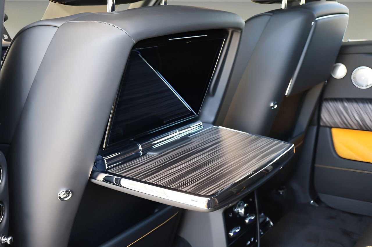 New 2026 Rolls-Royce Cullinan image 17