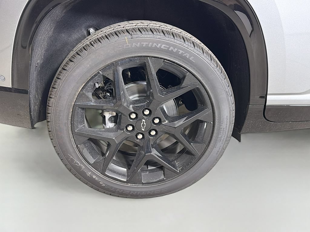 New 2026 Chevrolet Traverse RS w/ LPO, Floor Liner Package AWD/4WD image 28