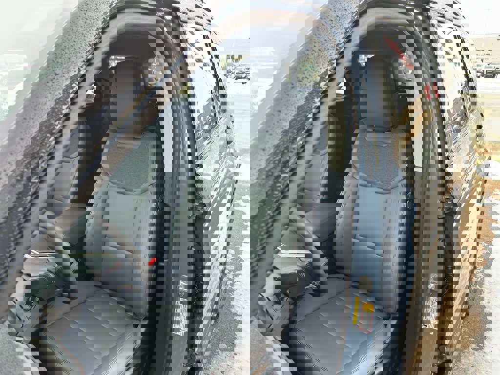 New 2026 Ford Explorer Active w/ Active Comfort Package image 24