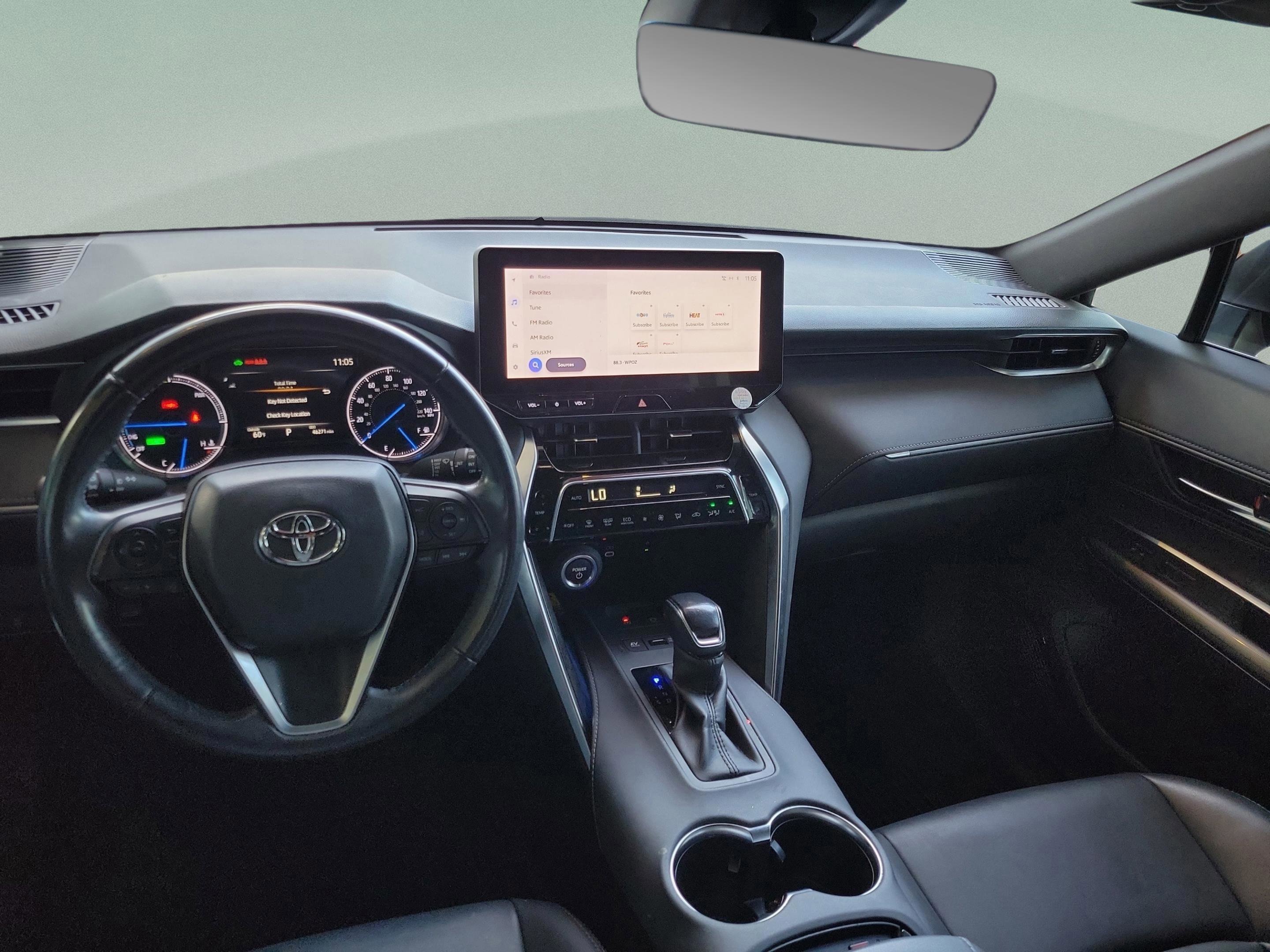 Used 2023 Toyota Venza XLE image 21